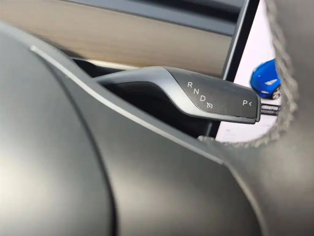 Tesla Model Y 2021 — фото 10