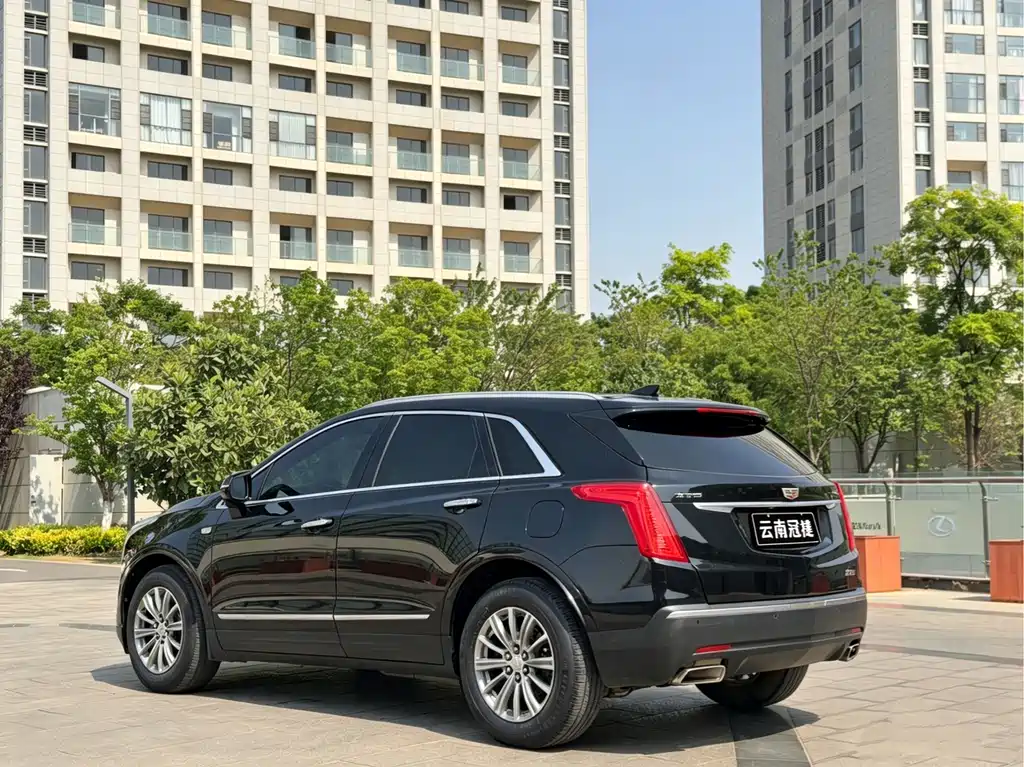 Cadillac XT5 2018 — фото 5