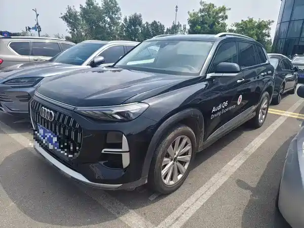 Audi Q6 2024