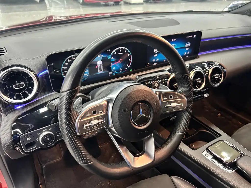 Mercedes-Benz A-Class 2019 — фото 6