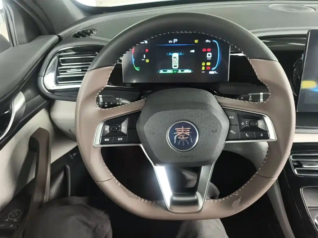 BYD Qin PLUS 2023 — фото 11