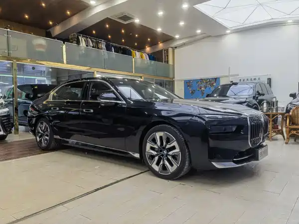 BMW 7 Series 2023