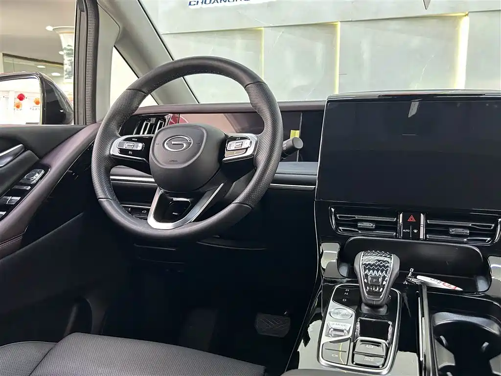 GAC Motor Trumpchi M8 2025 — фото 10
