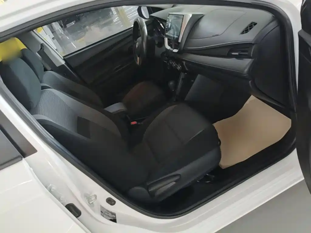Toyota Vios FS 2022 — фото 25