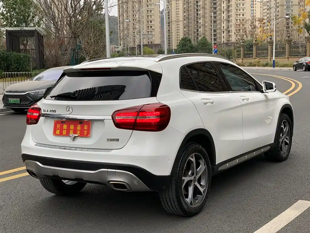 Mercedes-Benz GLA 2018 — фото 4