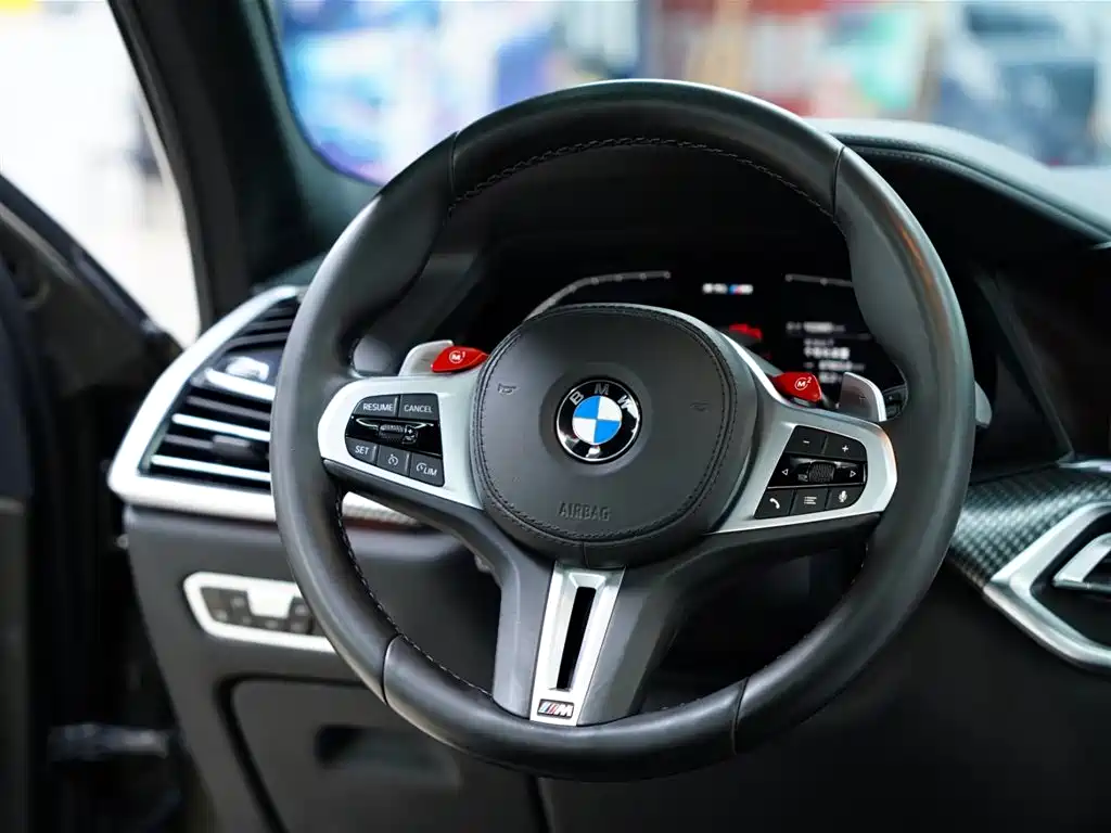 BMW X5 M 2020 — фото 48