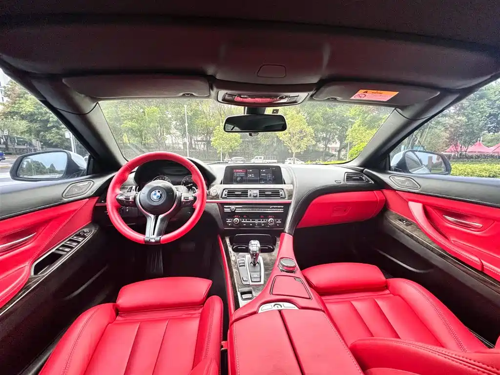 BMW 6 Series 2018 — фото 13
