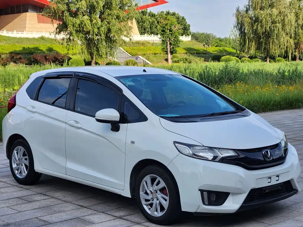 Honda Fit 2015 — фото 3
