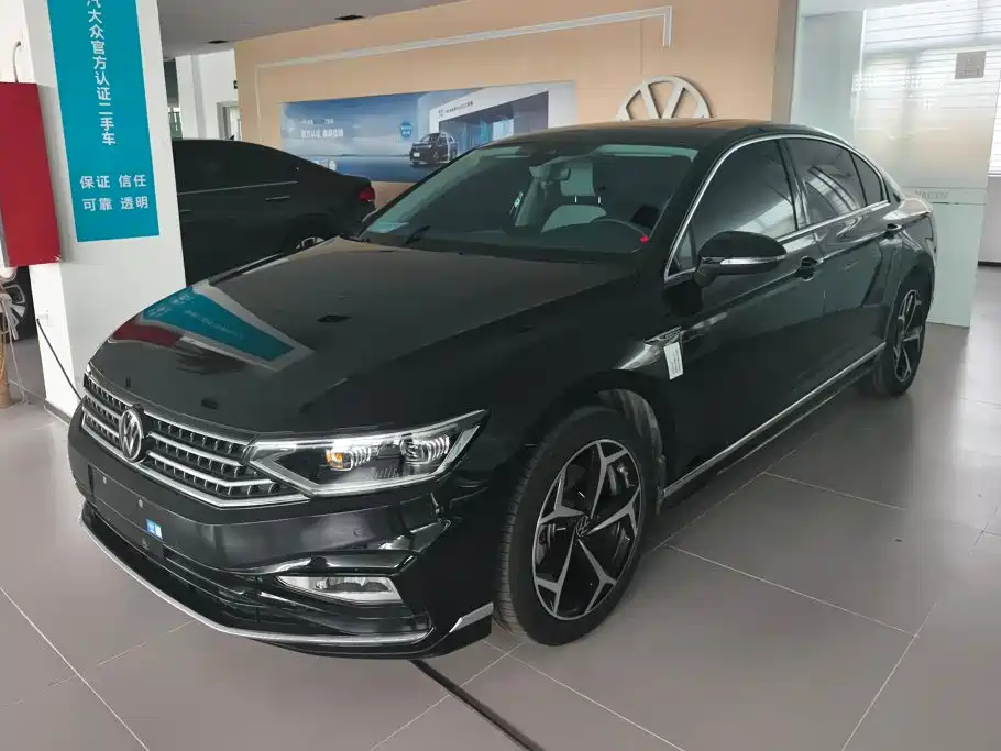 Volkswagen Magotan 2024