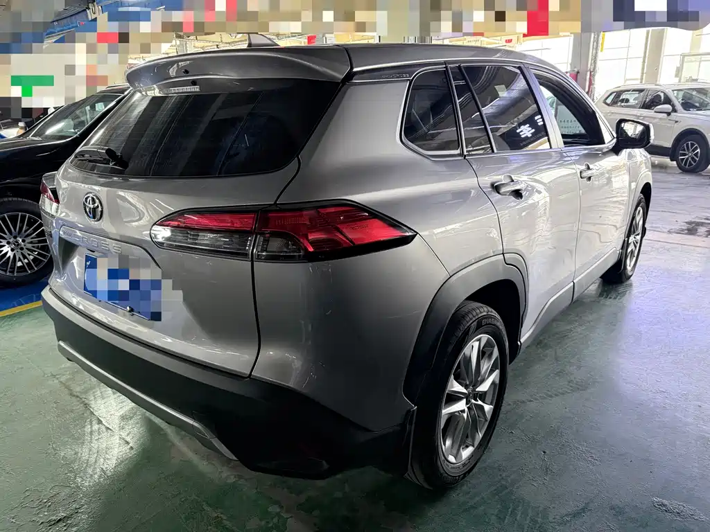 Toyota Corolla Cross 2022 — фото 19