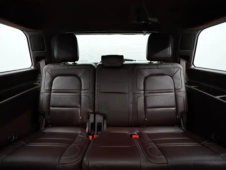 Lincoln Navigator 2022 — фото 16