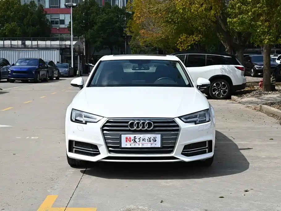 Audi A4L 2017 — фото 2