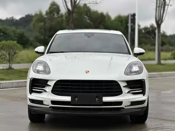 Porsche Macan 2020