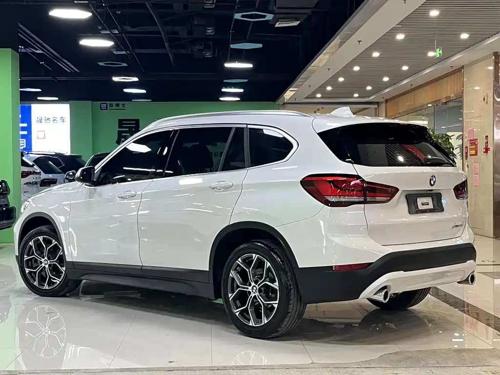 BMW X1 2021 — фото 15