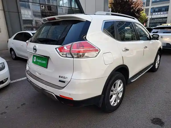 Nissan X-Trail 2015