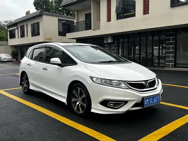 Honda Jade 2014