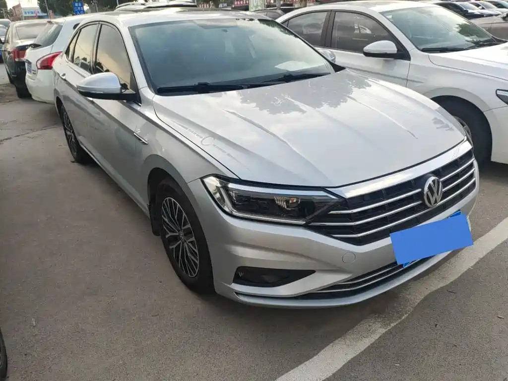 Volkswagen Sagitar 2020