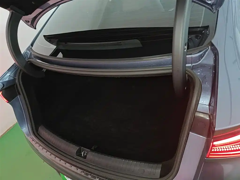 BYD Seal 06 2025 — фото 19