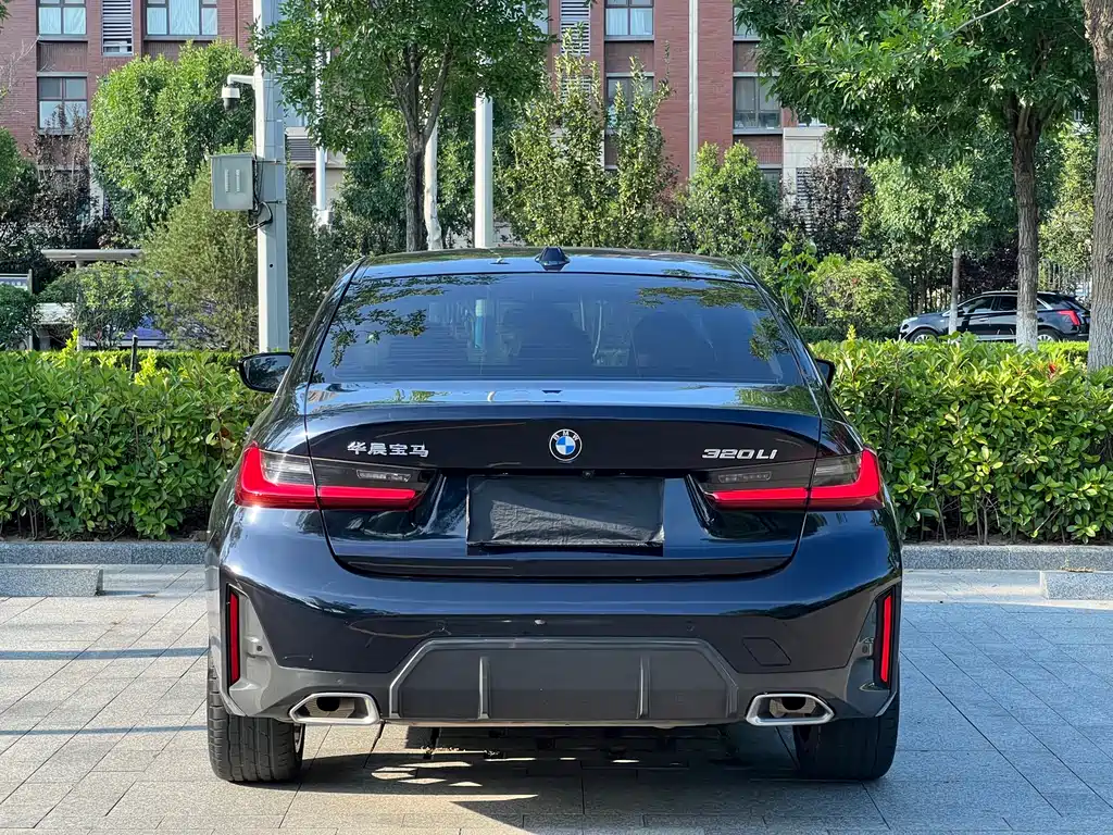 BMW 3 Series 2023