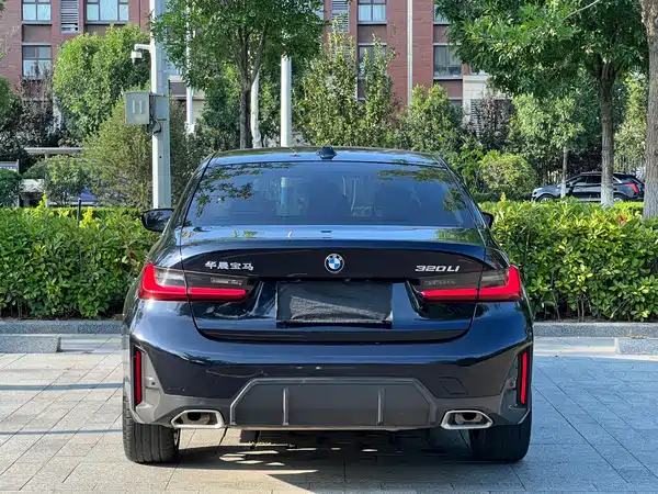 BMW 3 Series 2023
