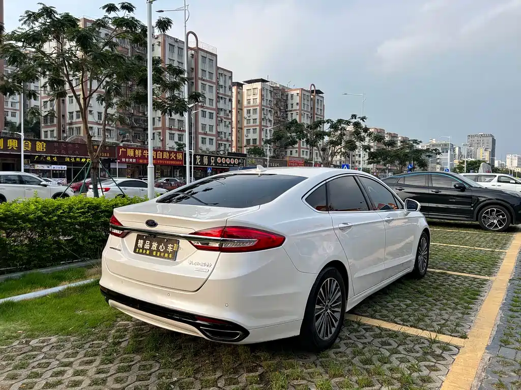 Ford Mondeo 2018 — фото 6