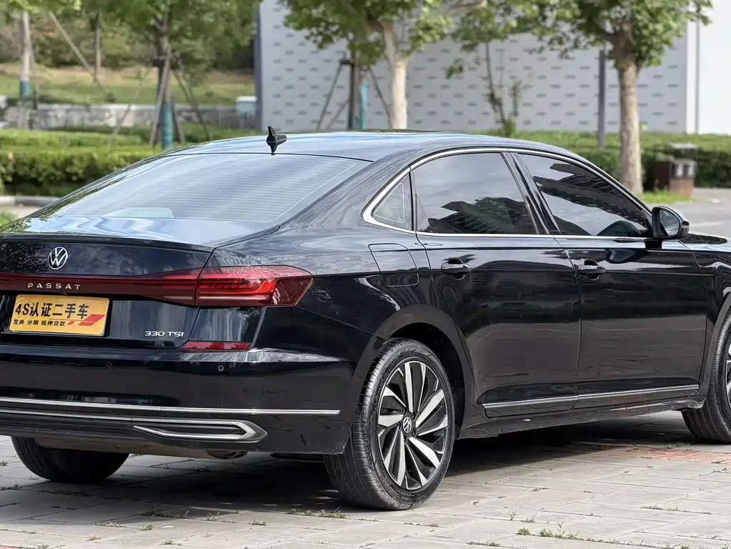 Volkswagen Passat 2022 — фото 4