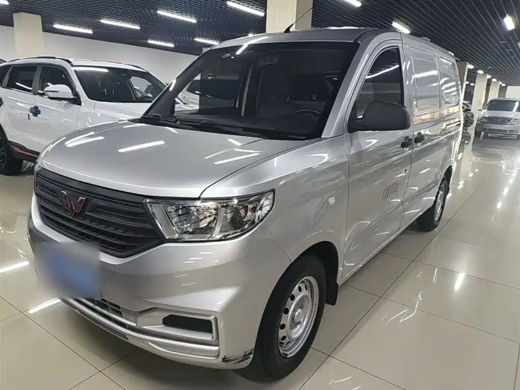 Wuling Hongguang V 2021 — фото 2