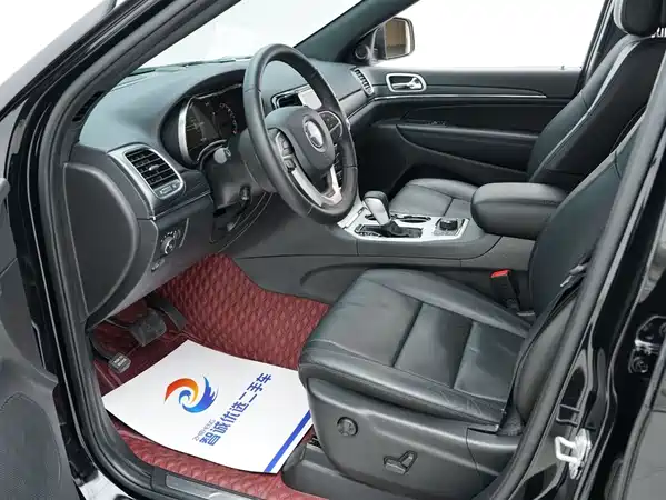 Jeep Grand Cherokee 2020