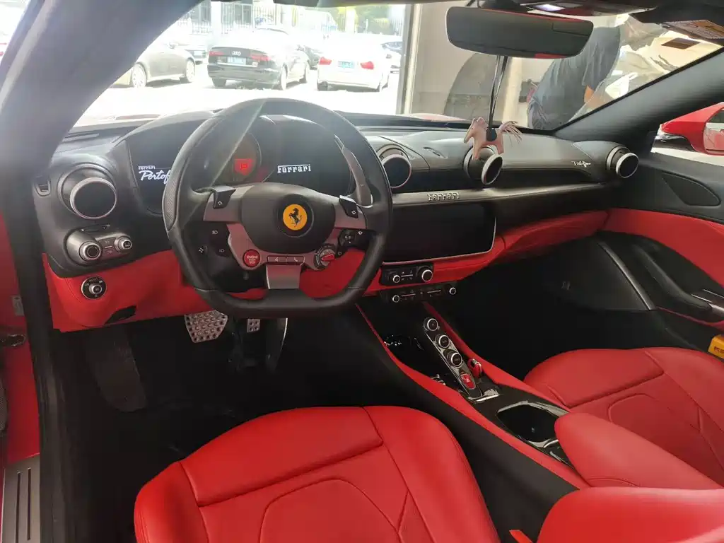 Ferrari Portofino 2019 — фото 4