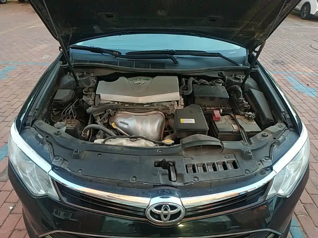 Toyota Camry 2017 — фото 20