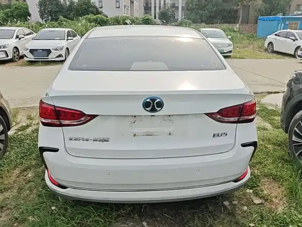BAIC EU5 2021