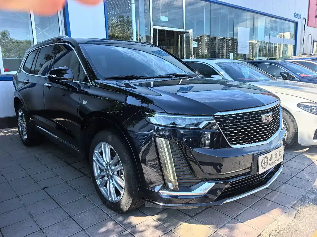 Cadillac XT6 2022 — фото 3