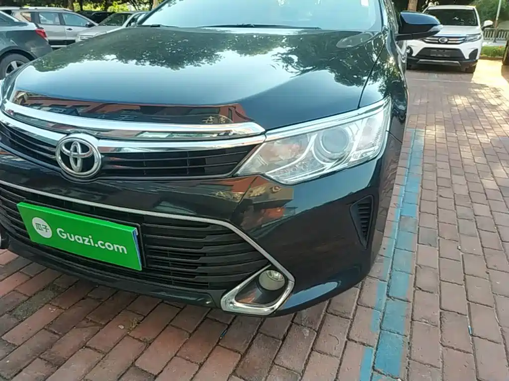 Toyota Camry 2017 — фото 24
