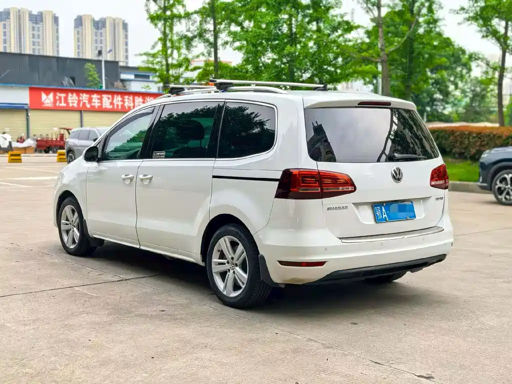 Volkswagen Sharan 2018 — фото 9