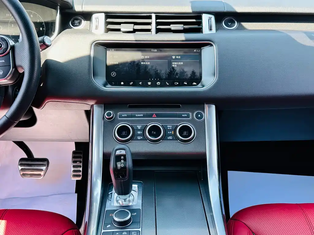 Land Rover Sport 2017 — фото 21