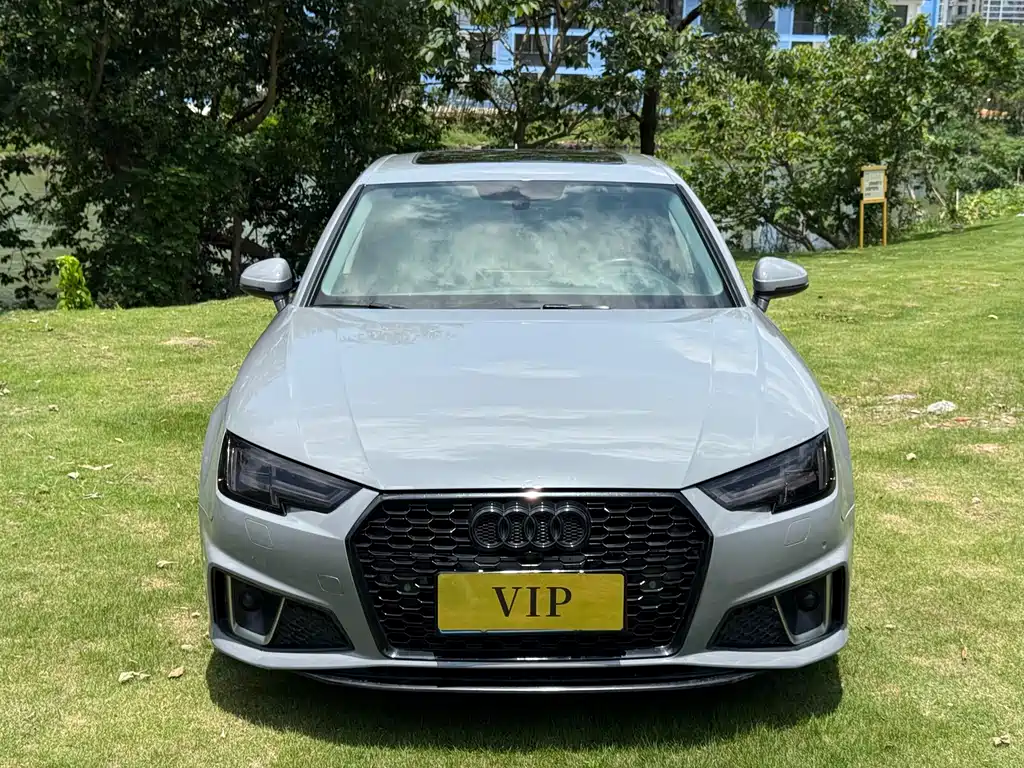 Audi A4L 2019