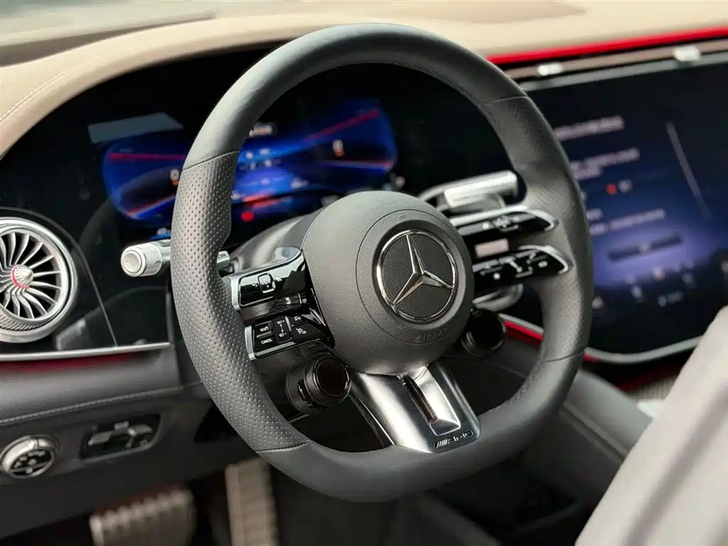 Mercedes-Benz EQS AMG 2025 — фото 10