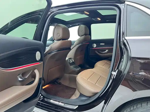 Mercedes-Benz E-Class 2021