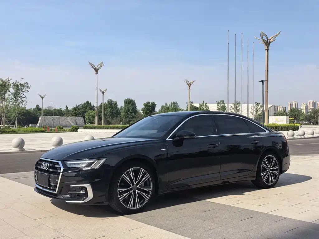 Audi A6L 2021 — фото 1