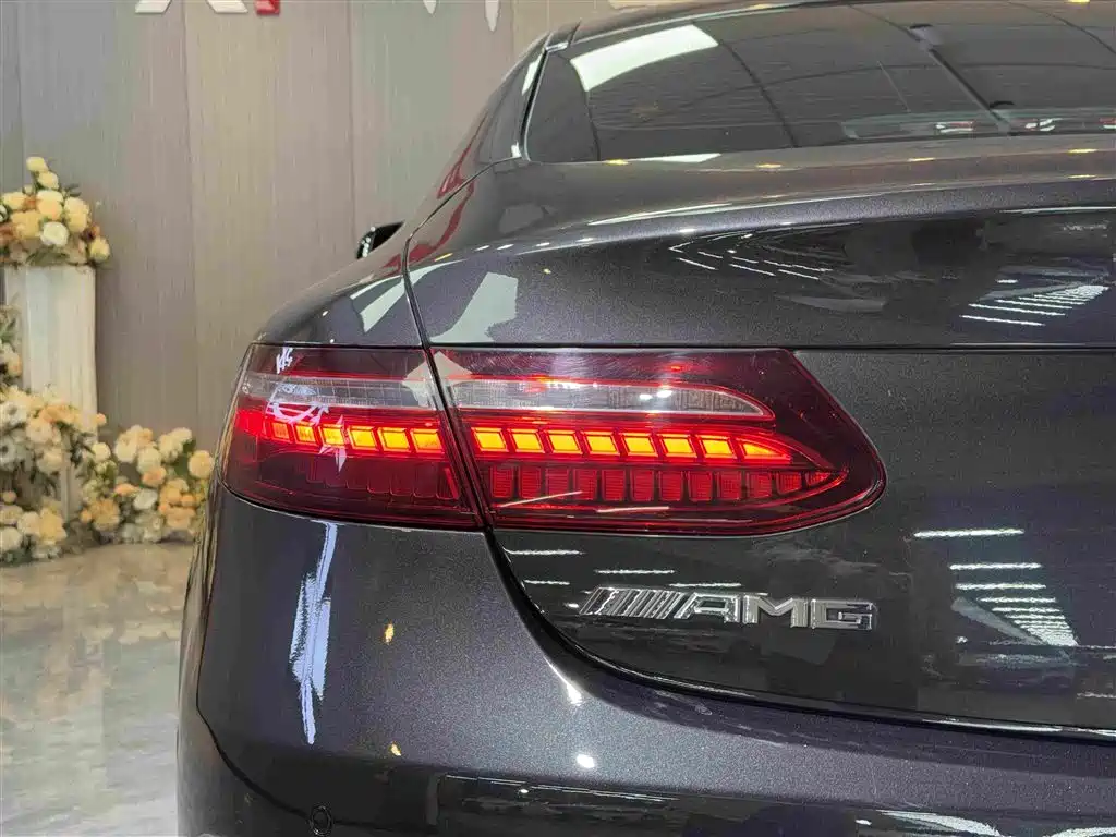 Mercedes-Benz E-Class 2023 — фото 22