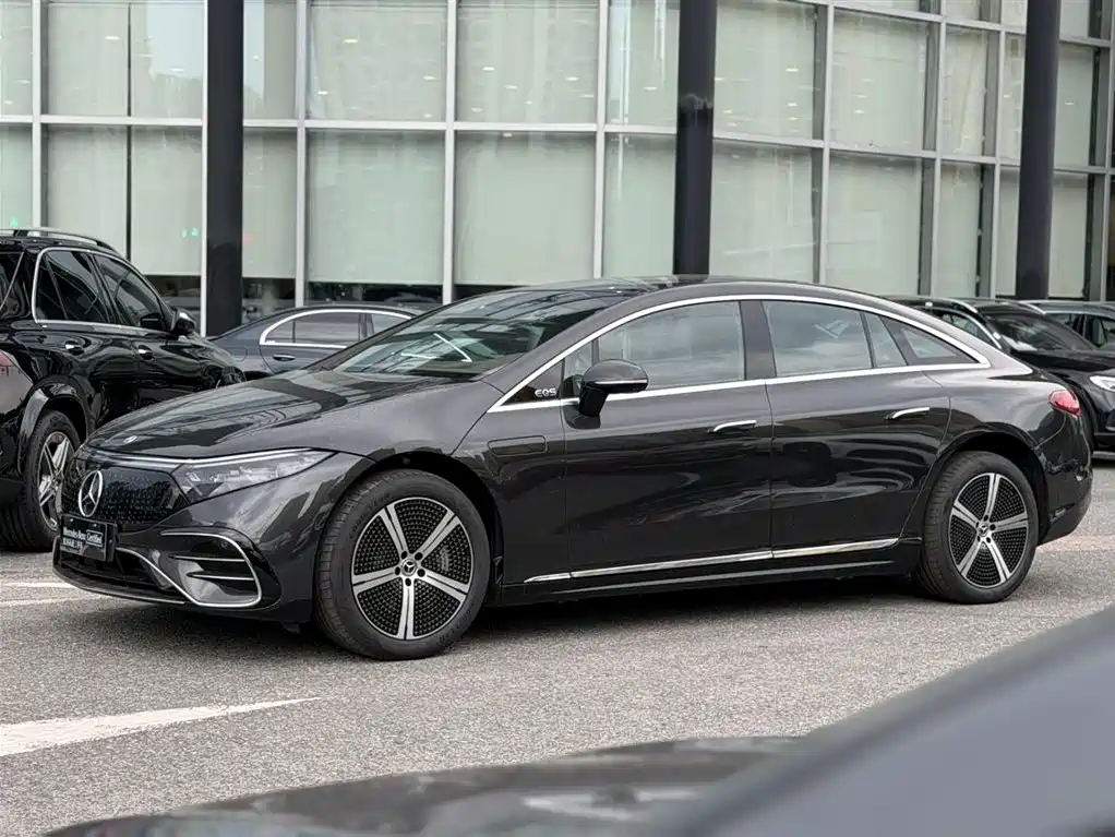 Mercedes-Benz EQS 2024