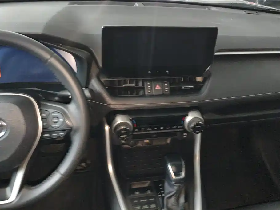 Toyota Wildlander 2023 — фото 13