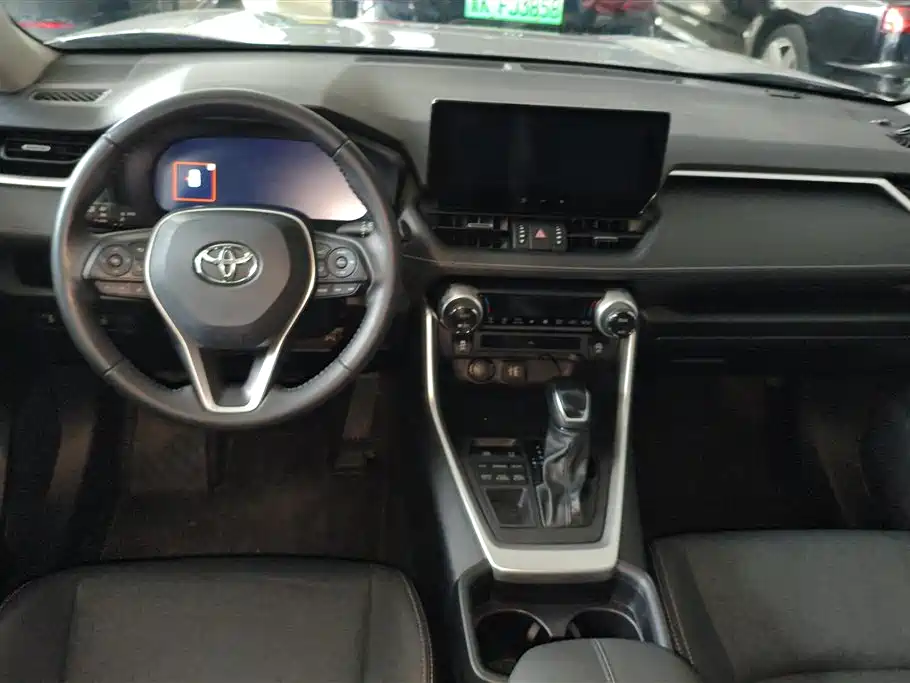 Toyota Wildlander 2023 — фото 12