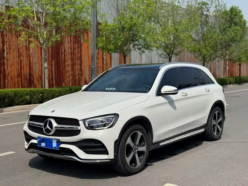 Mercedes-Benz GLC 2022 — фото 1