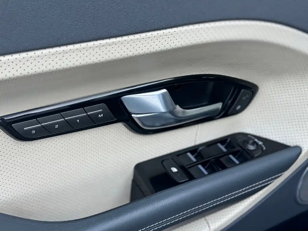 Land Rover Evoque 2013 — фото 15