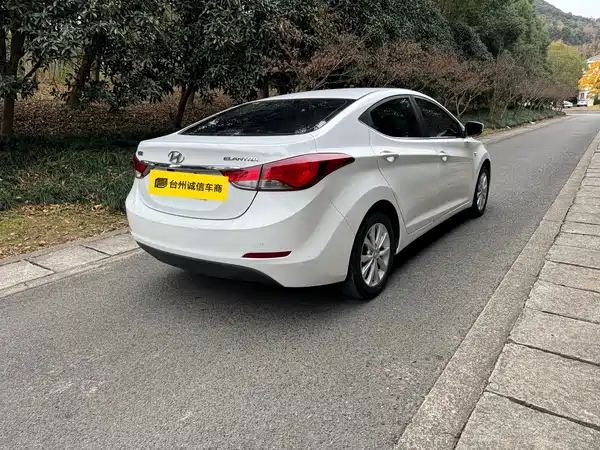 Hyundai Elantra Langdong 2017
