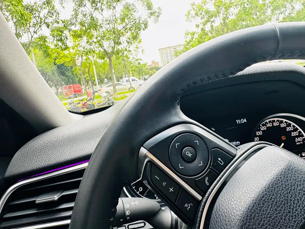 Toyota Camry 2024 — фото 18