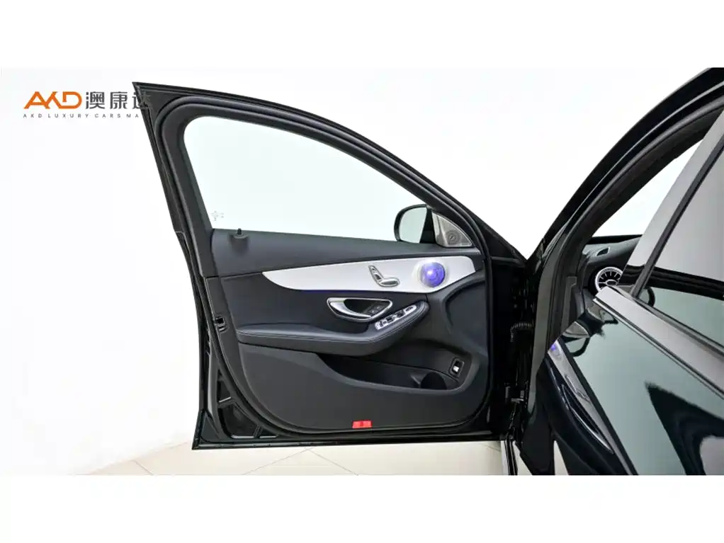 Mercedes-Benz C-Class 2021 — фото 10
