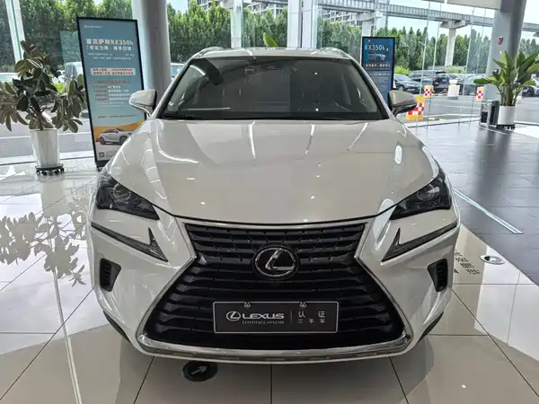 Lexus NX 2021