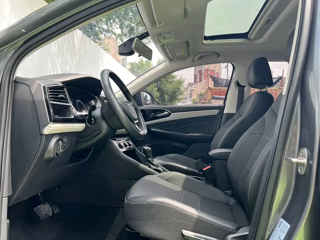 Jetta VS5 2022